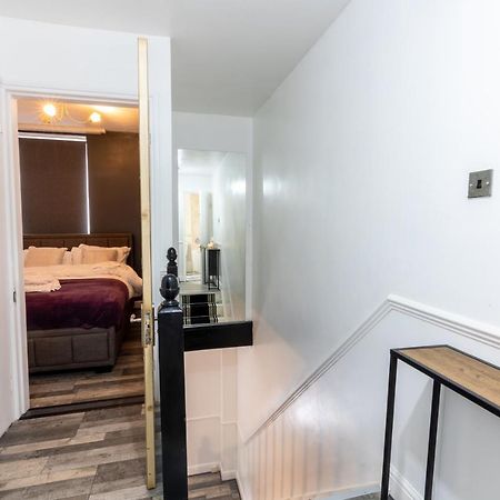 The Stratford Victoria Villa London Exteriör bild