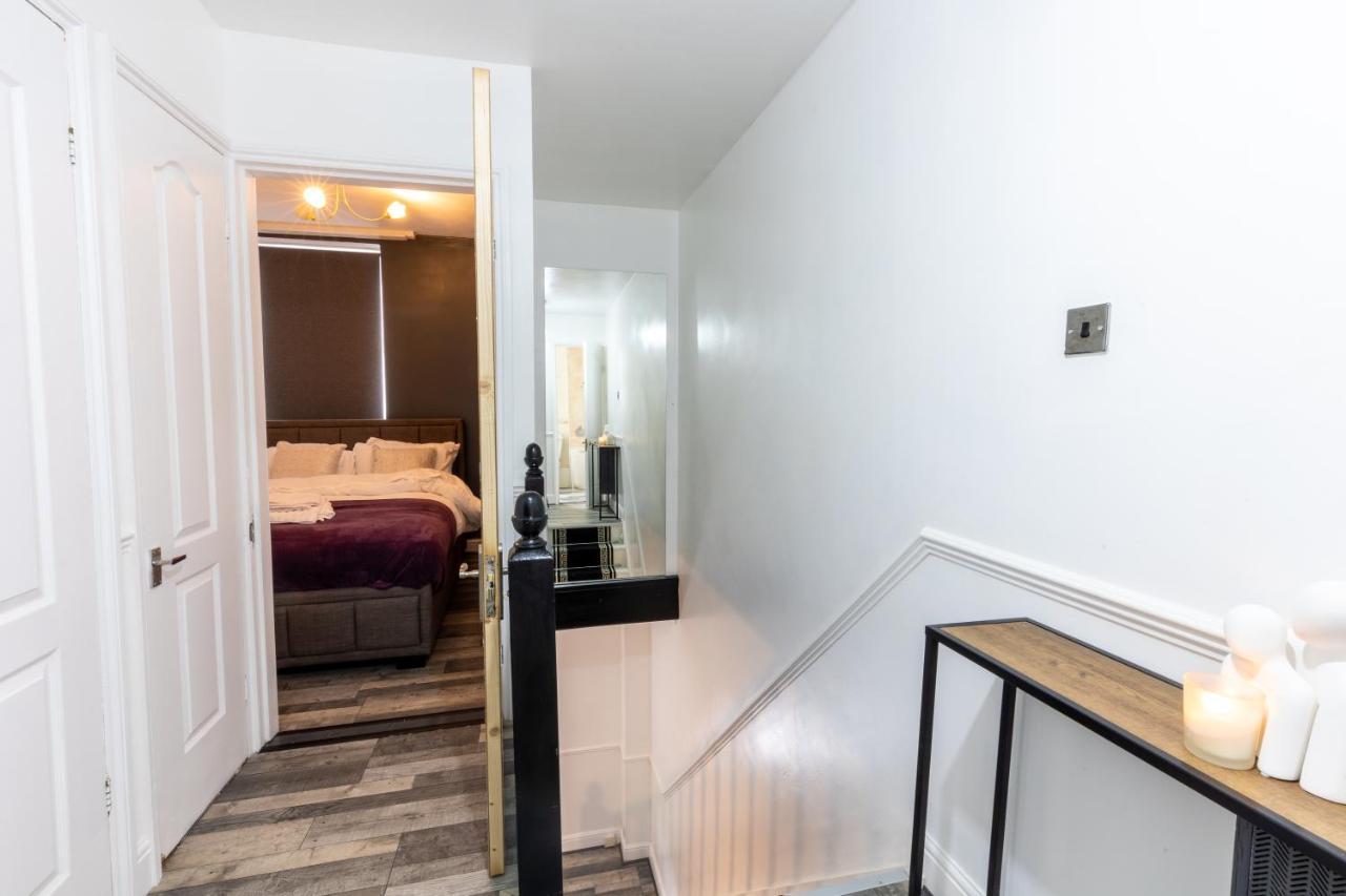 The Stratford Victoria Villa London Exteriör bild