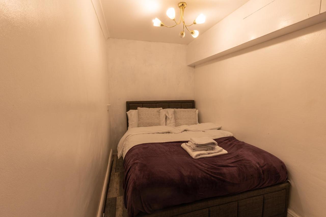 The Stratford Victoria Villa London Exteriör bild